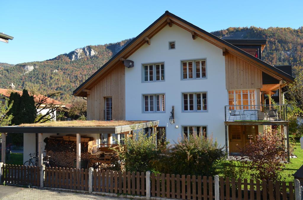 Mountain-Panorama Apartment Meiringen Ngoại thất bức ảnh