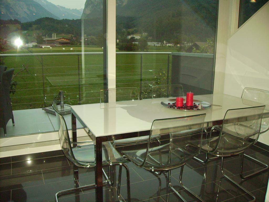 Mountain-Panorama Apartment Meiringen Ngoại thất bức ảnh